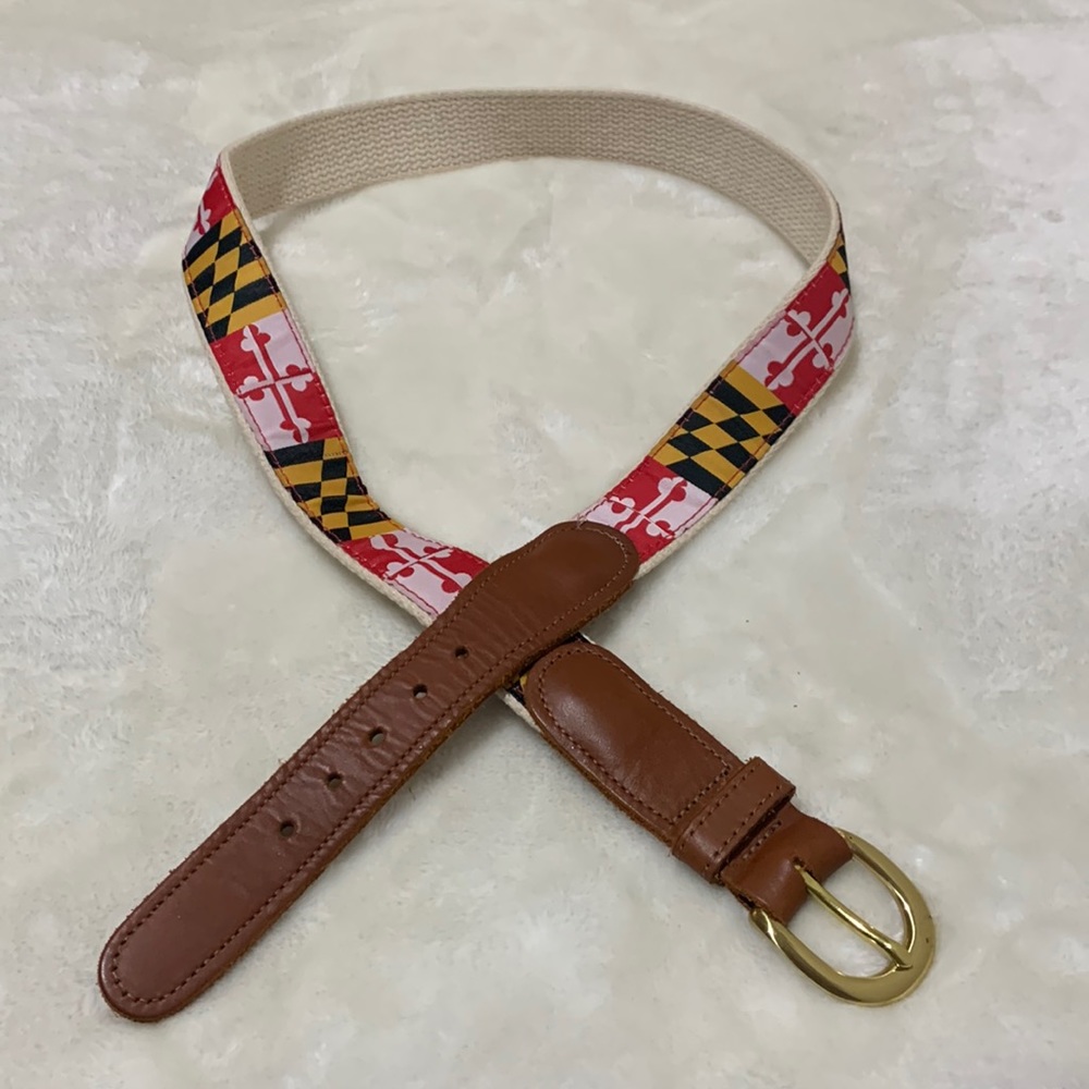 Beautiful fabric belt with leather tips and gold clasp